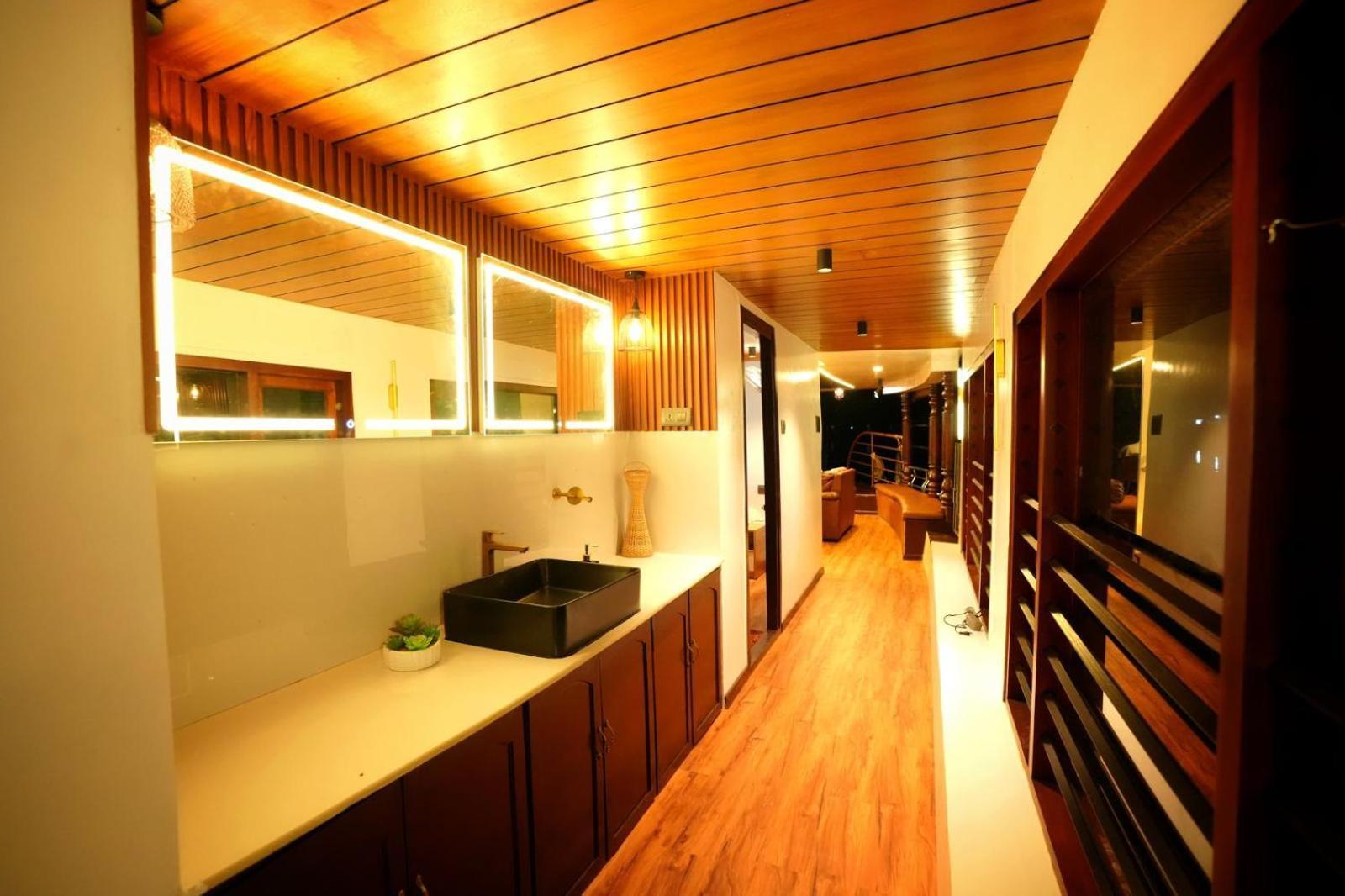 Beach Paradise Day Cruise Houseboat Alappuzha Exterior photo