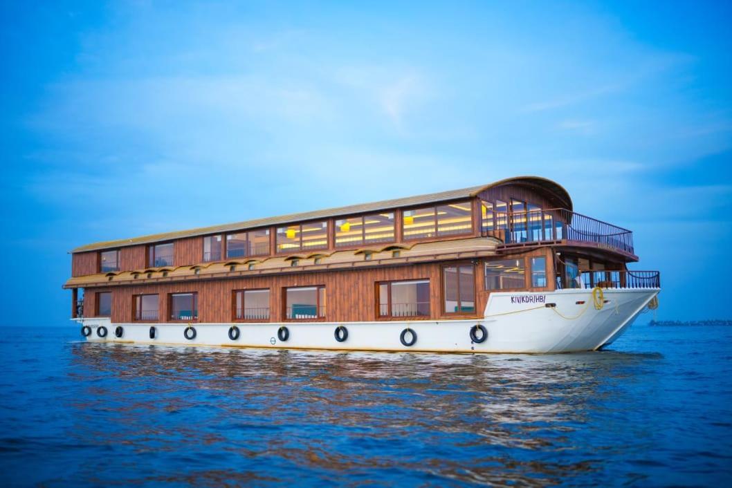 Beach Paradise Day Cruise Houseboat Alappuzha Exterior photo